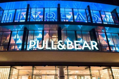 Contact Pull & Bear Romania