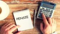 Cand vor fi platite pensiile in august 2025